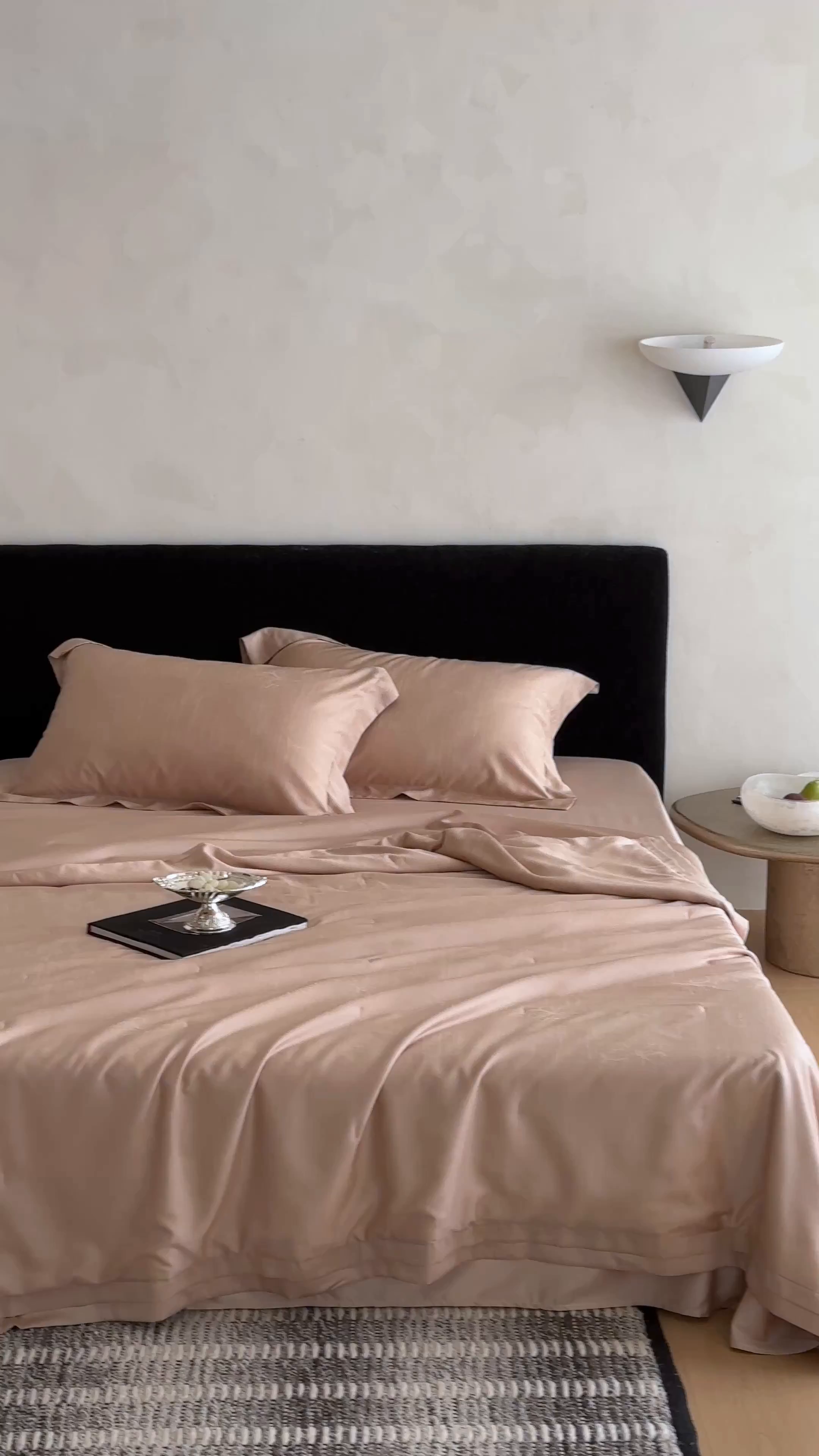 91家纺网 家纺一手货源 找家纺 佳汐蓝家纺 2026新款天丝棉麻提花可水洗有机蚕丝夏被 可可棕