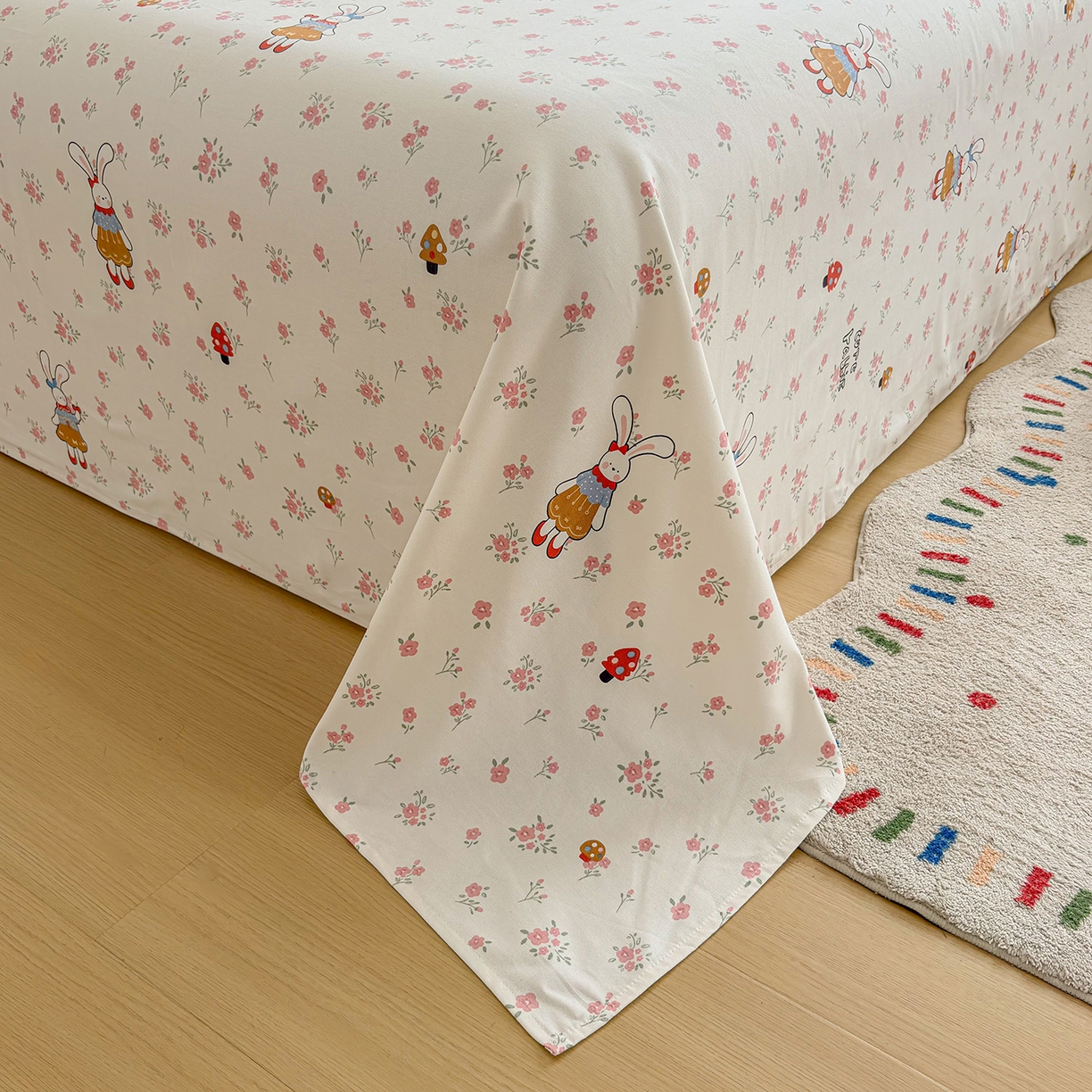 91家纺网 家纺一手货源 找家纺 慕梵家居 2026春夏新款全棉纯棉老粗布单床单 床单单件 蘑菇兔