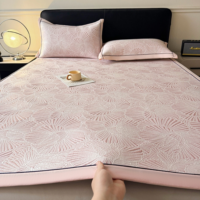 91家纺网 家纺一手货源 找家纺 （总）牵梦萦家纺 2026新款立体浮雕压花工艺豆豆凉席三件套-平铺款