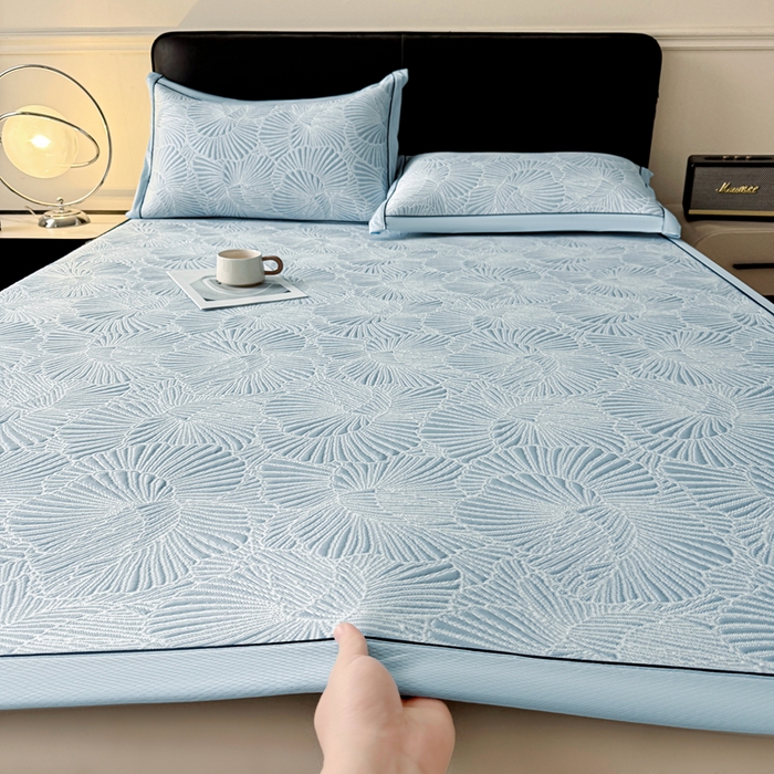 91家纺网 家纺一手货源 找家纺 （总）牵梦萦家纺 2026新款立体浮雕压花工艺豆豆凉席三件套-平铺款