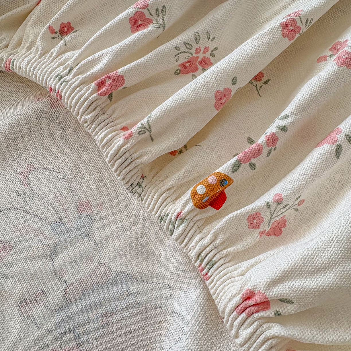 91家纺网 家纺一手货源 找家纺 慕梵家居 2026春夏新款全棉纯棉老粗布单床笠 床笠单件 蘑菇兔