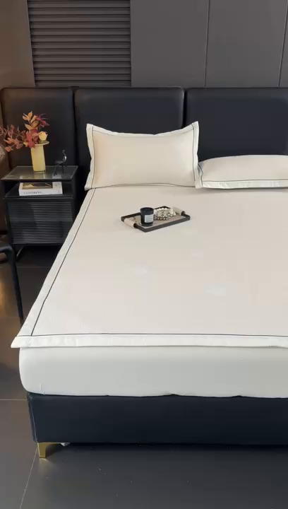 91家纺网 家纺一手货源 找家纺 牵梦萦家纺 2026新款立体浮雕压花工艺豆豆凉席三件套-平铺款 彩蝶-白