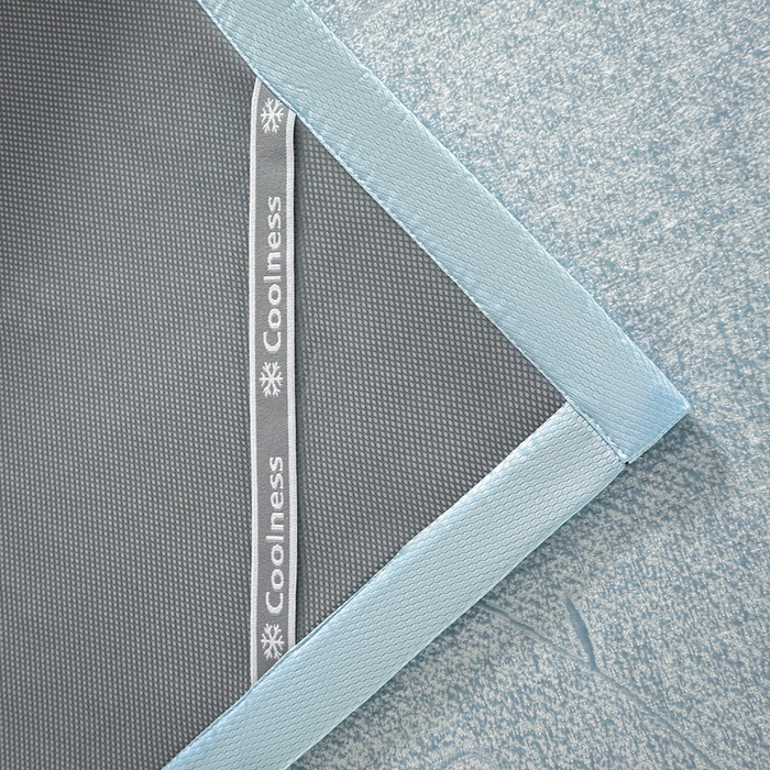 91家纺网 家纺一手货源 找家纺 牵梦萦家纺 2026新款立体浮雕压花工艺豆豆凉席三件套-平铺款 彩蝶-蓝