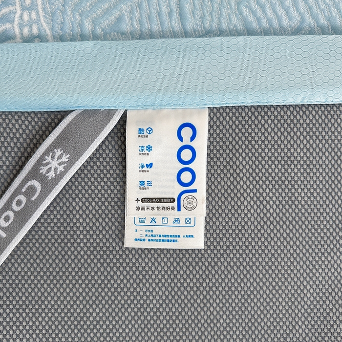 91家纺网 家纺一手货源 找家纺 牵梦萦家纺 2026新款立体浮雕压花工艺豆豆凉席三件套-平铺款 荷塘月色-蓝