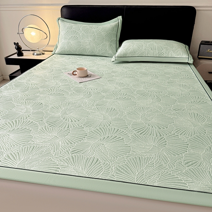 91家纺网 家纺一手货源 找家纺 牵梦萦家纺 2026新款立体浮雕压花工艺豆豆凉席三件套-平铺款 银杏叶-绿