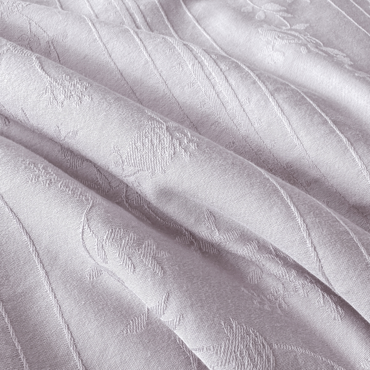 91家纺网 家纺一手货源 找家纺 宜家坊 2026春夏新款全棉60S长绒棉立体厚织提花夏被四件套 沁香-淡雅紫