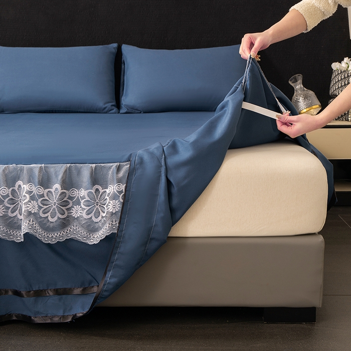 91家纺网 家纺一手货源 找家纺 米瑞娜 2026新款磨毛双层蕾丝花边床裙跨境全尺寸系列 宝蓝