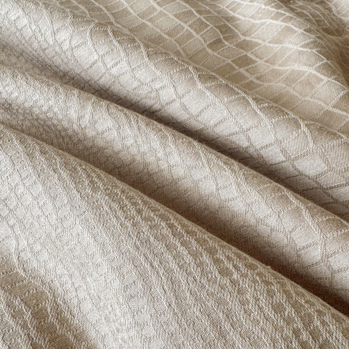 91家纺网 家纺一手货源 找家纺 宜家坊 2026春夏新款全棉60S长绒棉立体厚织提花夏被四件套单夏被枕套夏凉被空调被 石烁-金属灰