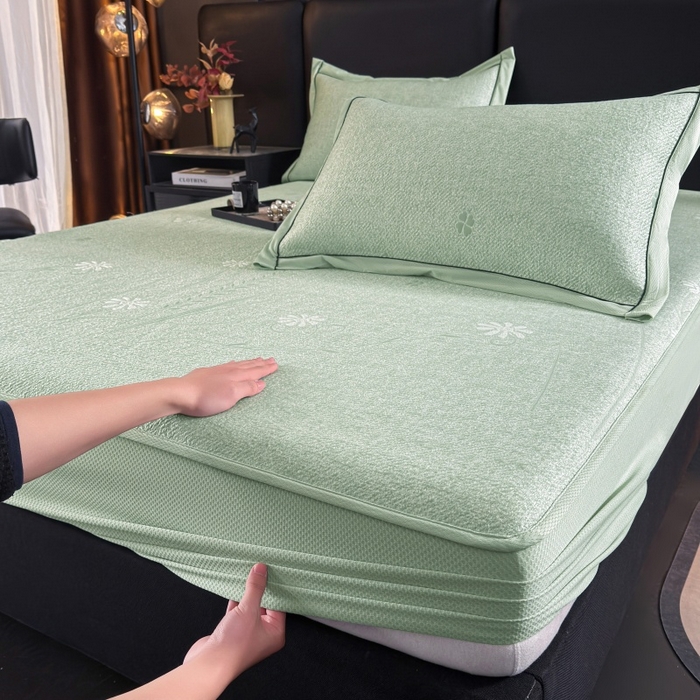 91家纺网 家纺一手货源 找家纺 牵梦萦家纺 2026新款立体浮雕压花工艺凉感豆豆凉席-床笠款 豆豆彩蝶-绿色