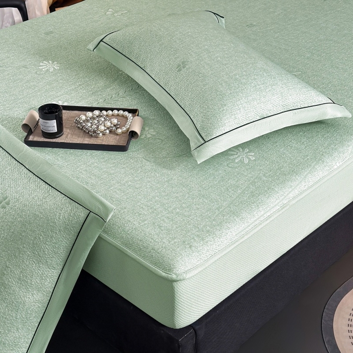 91家纺网 家纺一手货源 找家纺 牵梦萦家纺 2026新款立体浮雕压花工艺凉感豆豆凉席-床笠款 豆豆彩蝶-绿色