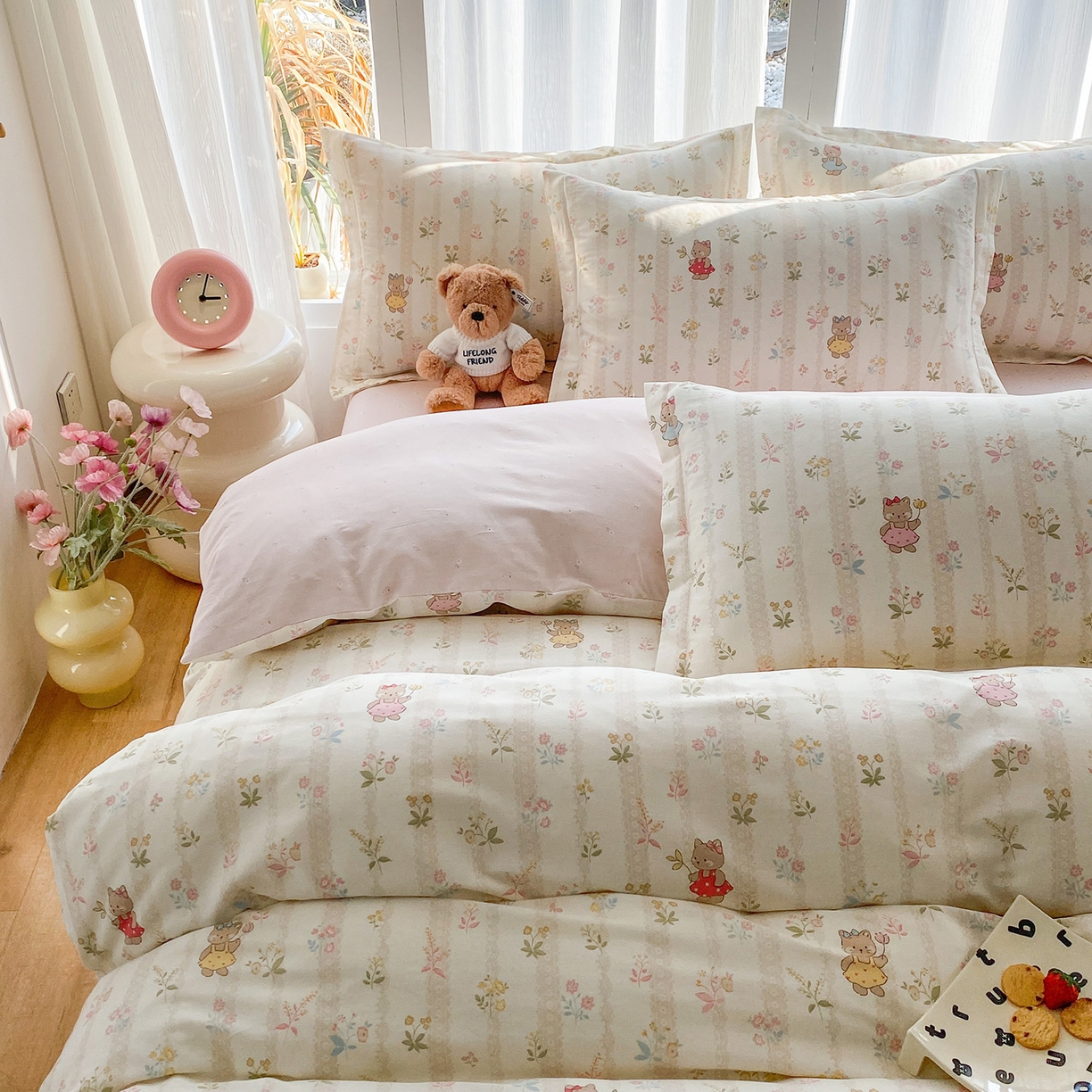 91家纺网 家纺一手货源 找家纺 钰锦珀家纺 2026新款13070全棉直角床单三件套四件套 喵喵花