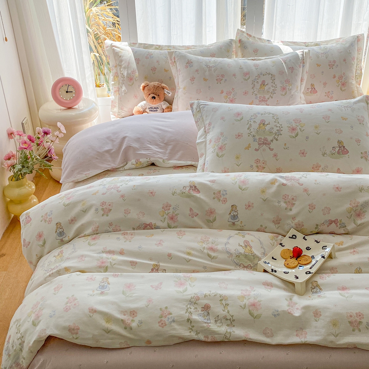 91家纺网 家纺一手货源 找家纺 钰锦珀家纺 2026新款13070全棉直角床单三件套四件套 浅色童话