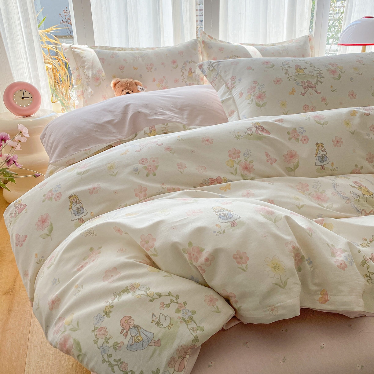 91家纺网 家纺一手货源 找家纺 钰锦珀家纺 2026新款13070全棉直角床单三件套四件套 浅色童话