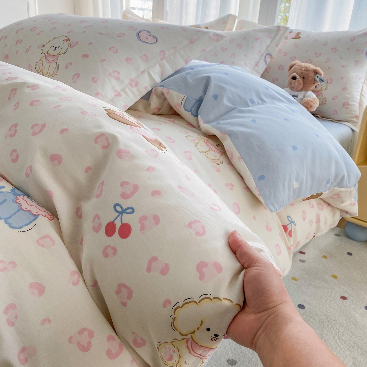 91家纺网 家纺一手货源 找家纺 钰锦珀家纺 2026新款13070全棉直角床单三件套四件套 小狗日记