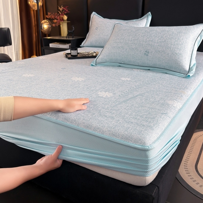 91家纺网 家纺一手货源 找家纺 牵梦萦家纺 2026新款立体浮雕压花工艺凉感豆豆凉席-床笠款 豆豆彩蝶-浅蓝色