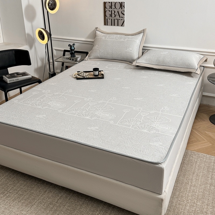 91家纺网 家纺一手货源 找家纺 牵梦萦家纺 2026新款立体浮雕压花工艺凉感豆豆凉席-床笠款 豆豆荷塘月色-浅灰色