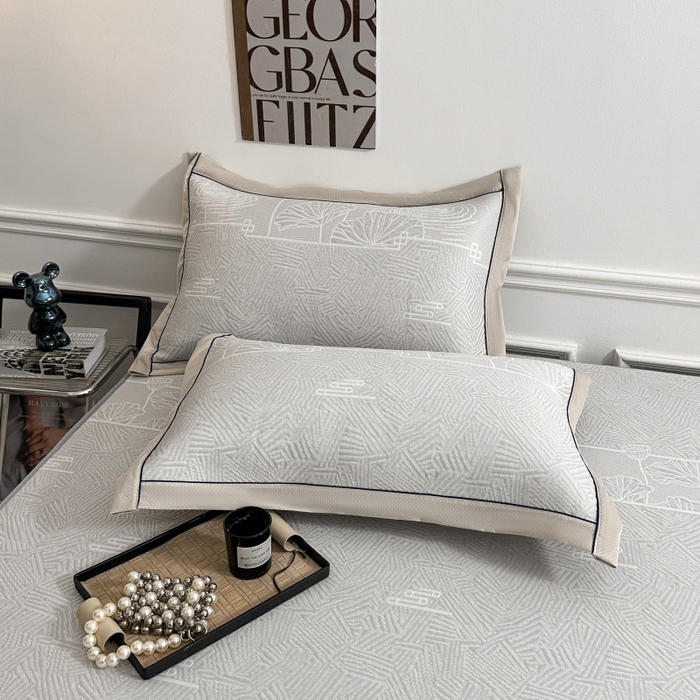 91家纺网 家纺一手货源 找家纺 牵梦萦家纺 2026新款立体浮雕压花工艺凉感豆豆凉席-床笠款 豆豆荷塘月色-浅灰色