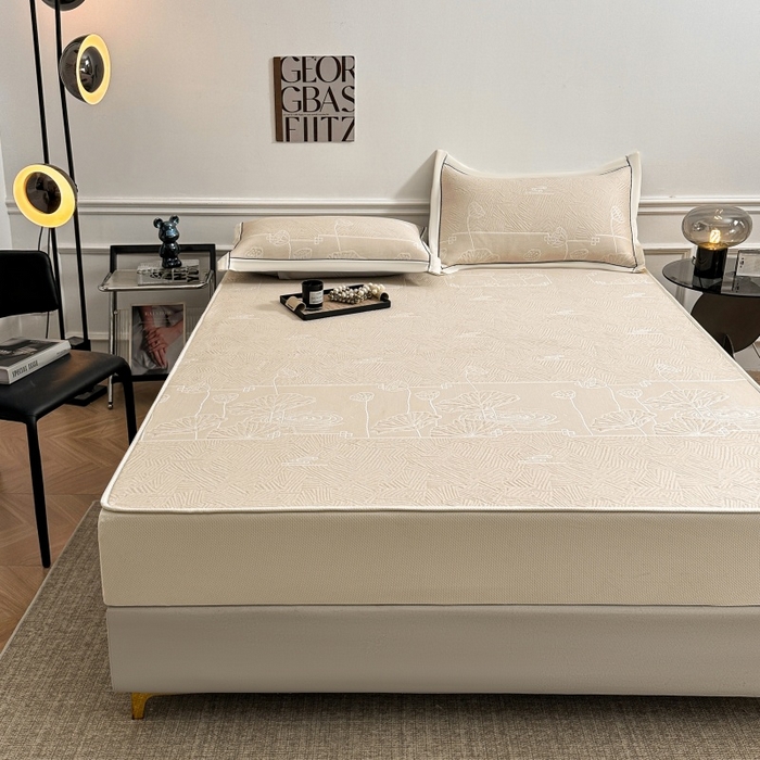 91家纺网 家纺一手货源 找家纺 牵梦萦家纺 2026新款立体浮雕压花工艺凉感豆豆凉席-床笠款 豆豆荷塘月色-浅杏色