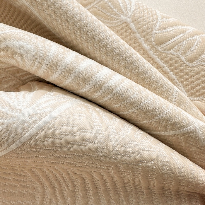 91家纺网 家纺一手货源 找家纺 牵梦萦家纺 2026新款立体浮雕压花工艺凉感豆豆凉席-床笠款 豆豆荷塘月色-浅杏色