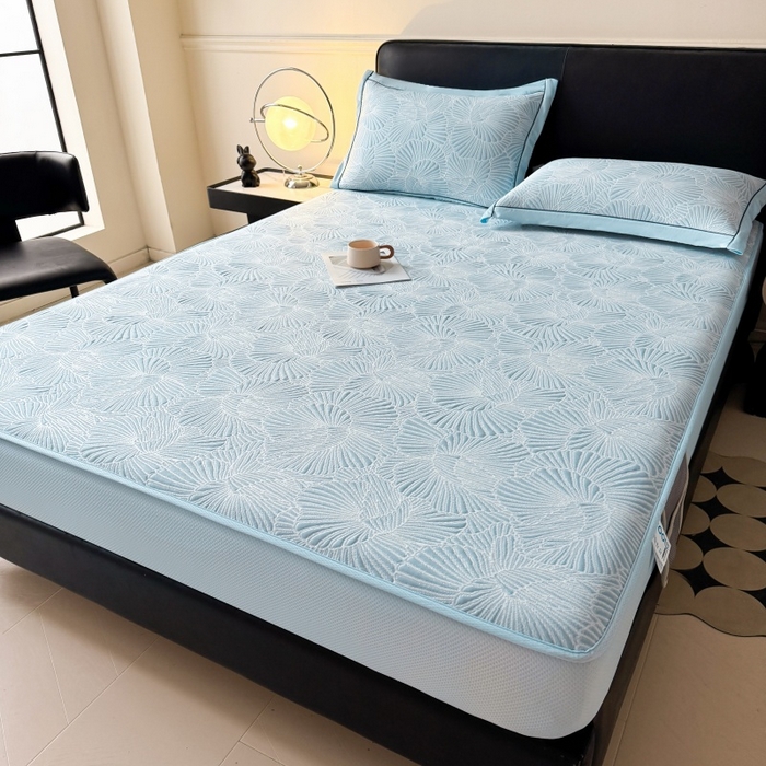 91家纺网 家纺一手货源 找家纺 牵梦萦家纺 2026新款立体浮雕压花工艺凉感豆豆凉席-床笠款 豆豆银杏叶-蓝色