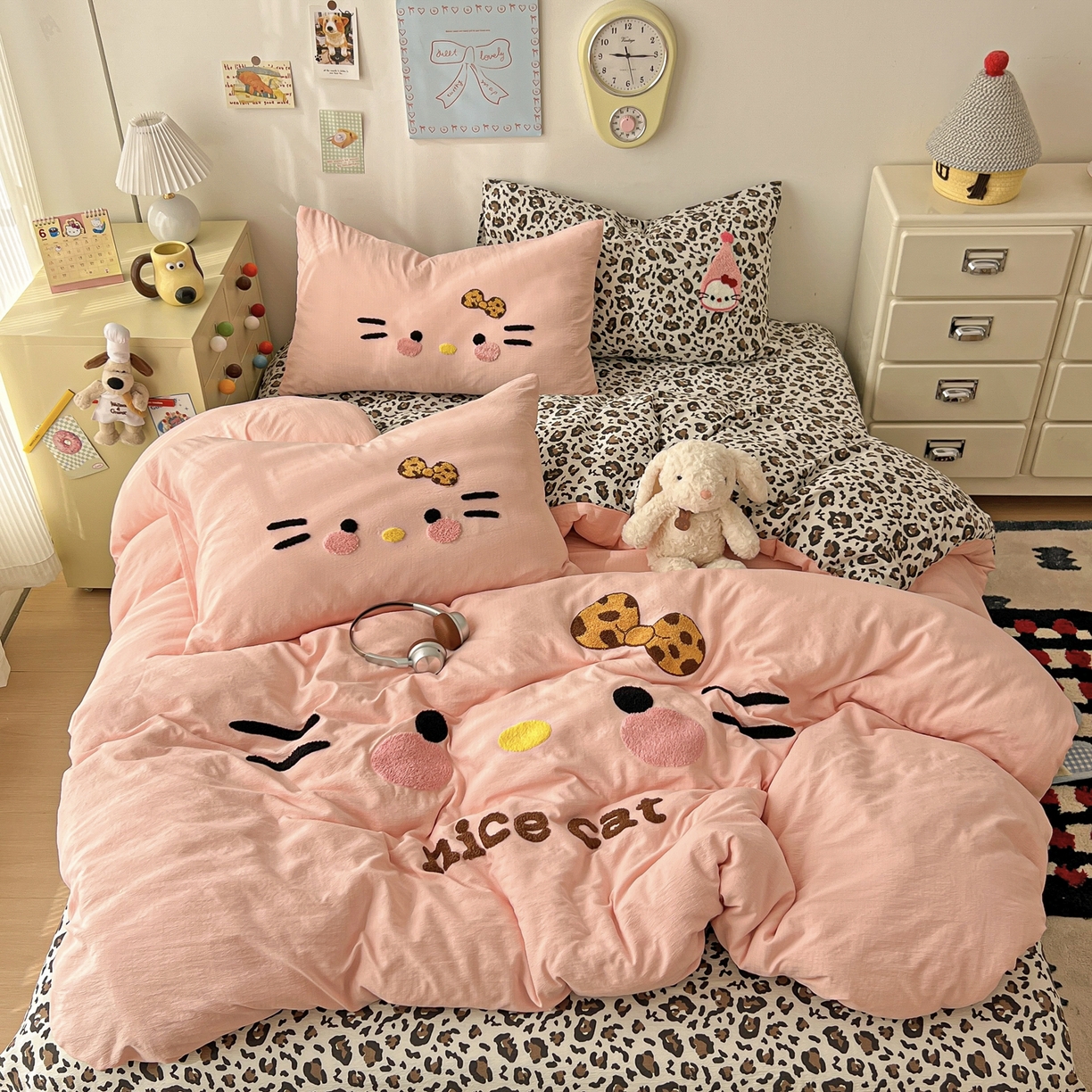 91家纺网 家纺一手货源 找家纺 （总）花伞家居 2026新款表情喵毛巾绣A类皱皱纱四件套含买家秀