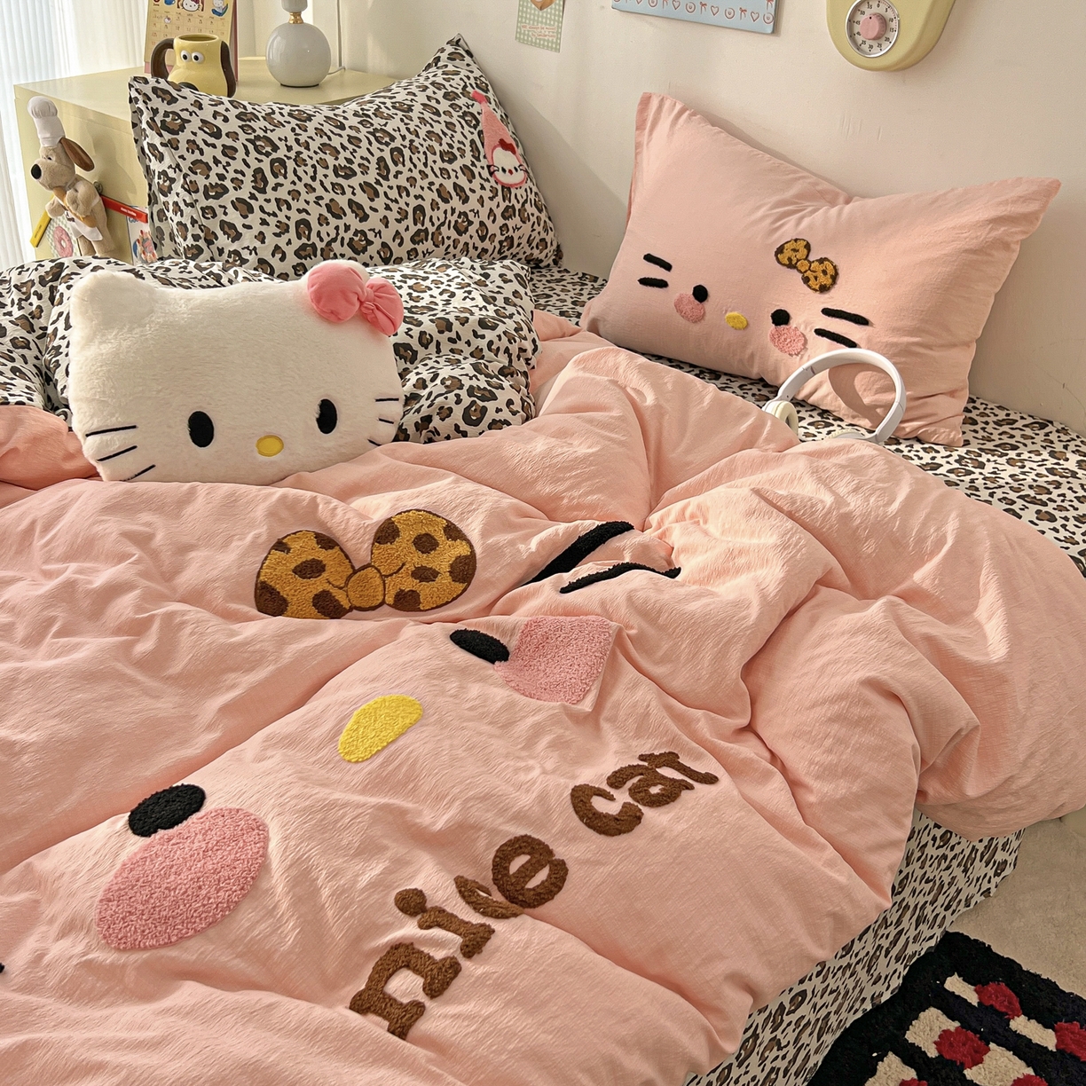 91家纺网 家纺一手货源 找家纺 （总）花伞家居 2026新款表情喵毛巾绣A类皱皱纱四件套含买家秀