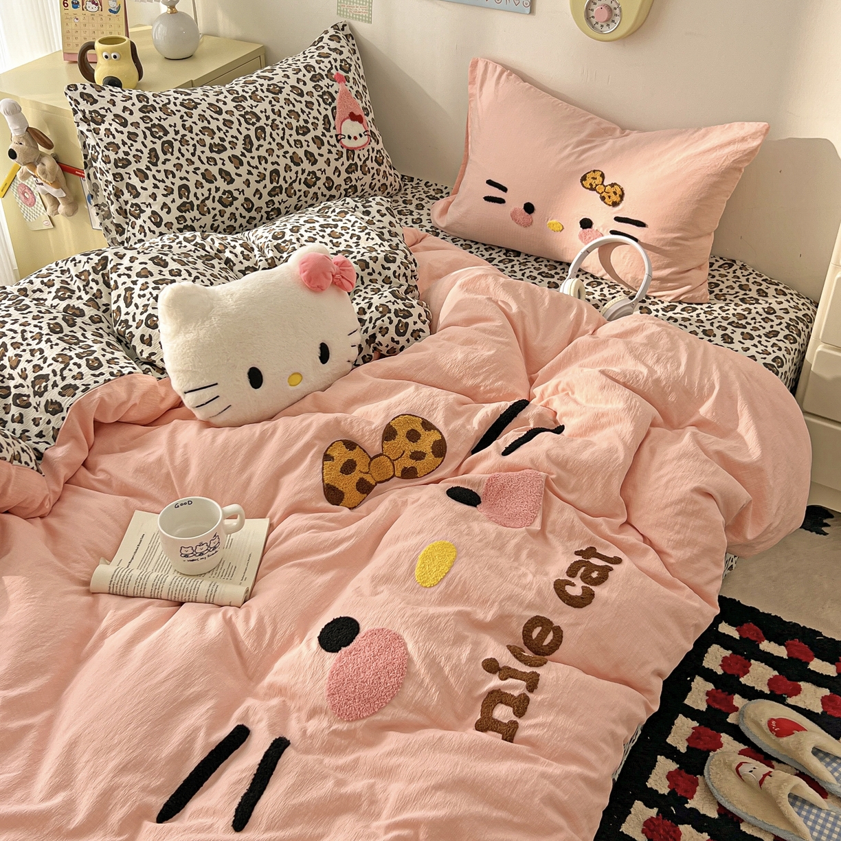 91家纺网 家纺一手货源 找家纺 （总）花伞家居 2026新款表情喵毛巾绣A类皱皱纱四件套含买家秀