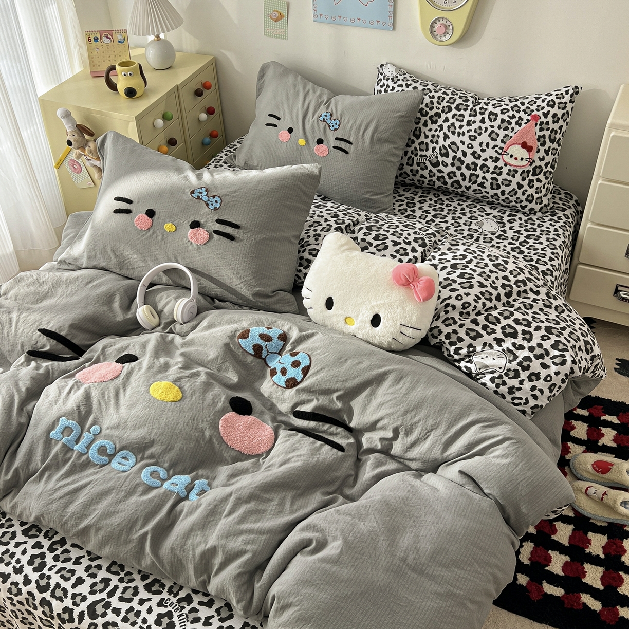 91家纺网 家纺一手货源 找家纺 花伞家居 2026新款表情喵毛巾绣A类皱皱纱四件套含买家秀 表情喵-松烟灰