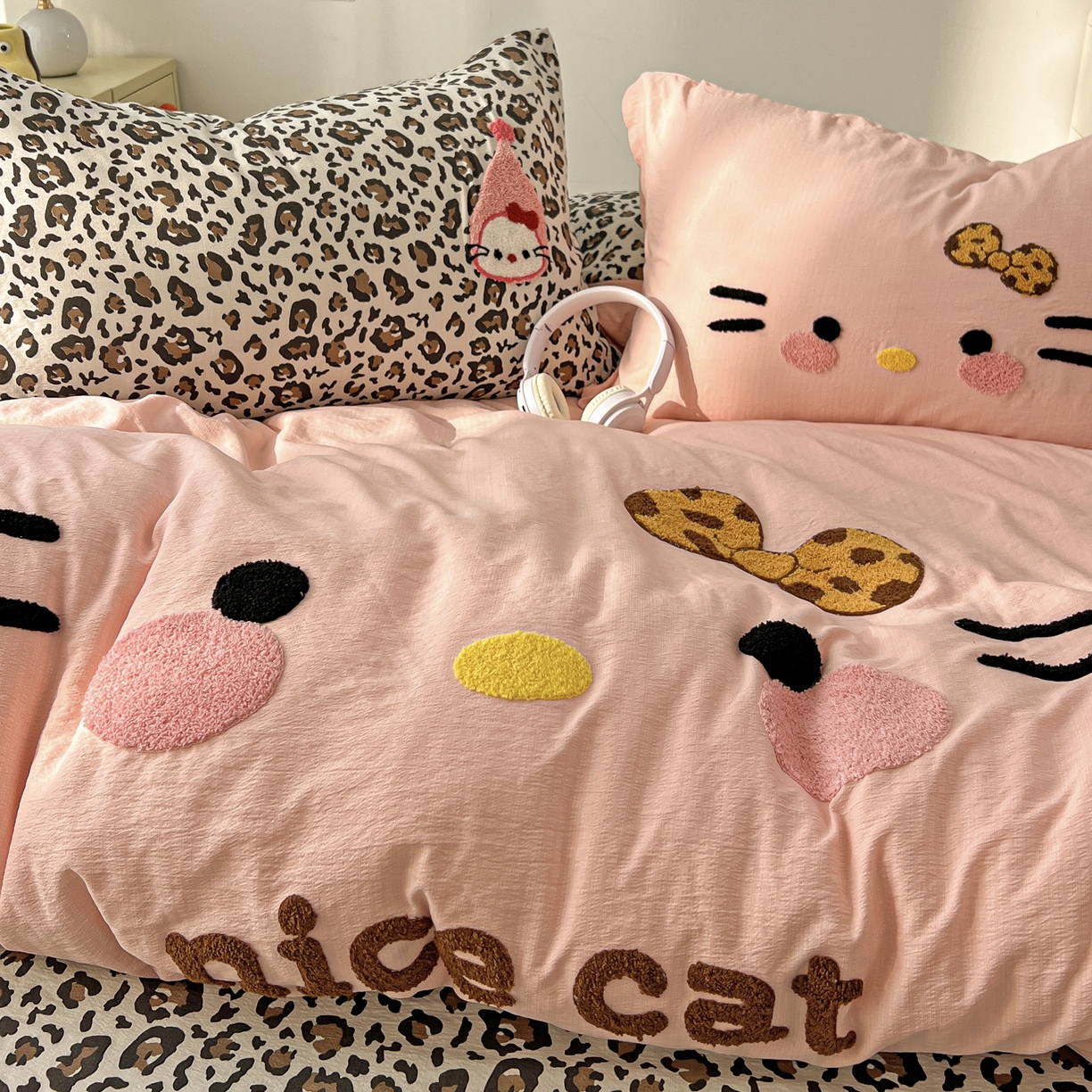 91家纺网 家纺一手货源 找家纺 花伞家居 2026新款表情喵毛巾绣A类皱皱纱四件套含买家秀 表情喵-玉