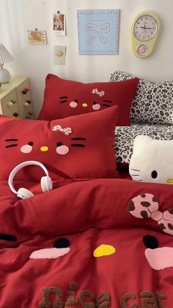 91家纺网 家纺一手货源 找家纺 花伞家居 2026新款表情喵毛巾绣A类皱皱纱四件套含买家秀 表情喵-绛红