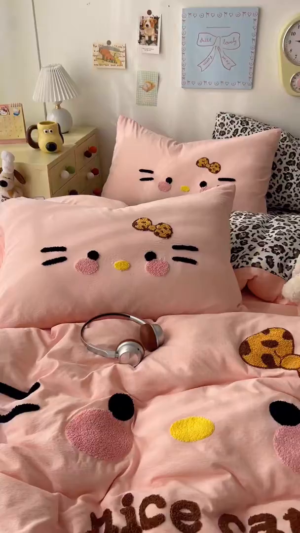 91家纺网 家纺一手货源 找家纺 （总）花伞家居 2026新款表情喵毛巾绣A类皱皱纱四件套含买家秀