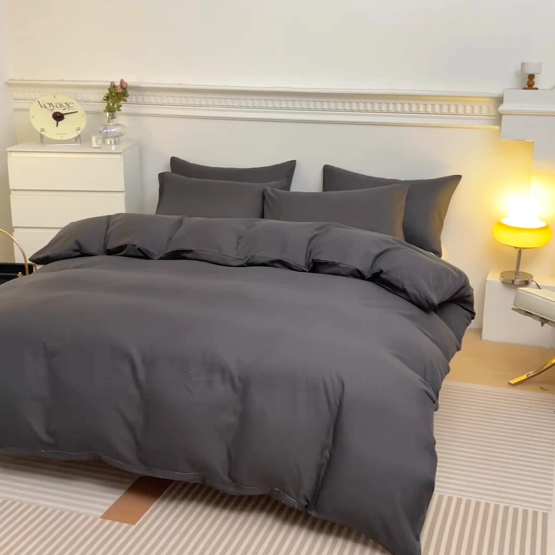 91家纺网 家纺一手货源 找家纺 莎臣豹 2026新款水洗棉磨毛印花简约风单品被套 高雅灰