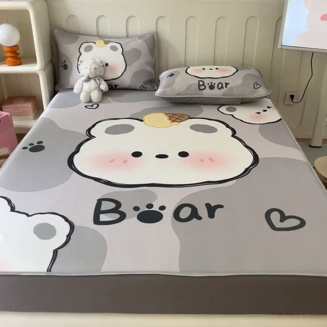 91家纺网 家纺一手货源 找家纺 柒月家居 2026新款大版印花碳光冰丝席床笠款凉席 床笠-斑点熊灰