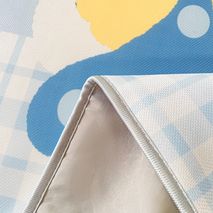 91家纺网 家纺一手货源 找家纺 柒月家居 2026新款大版印花碳光冰丝席床笠款凉席 床笠-茶茶蓝猫