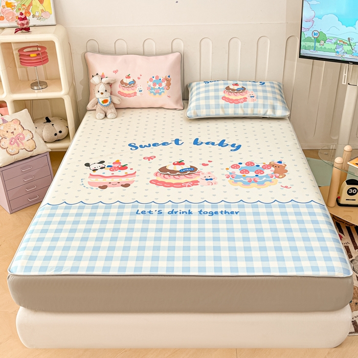 91家纺网 家纺一手货源 找家纺 柒月家居 2026新款大版印花碳光冰丝席床笠款凉席 床笠-蛋糕派对