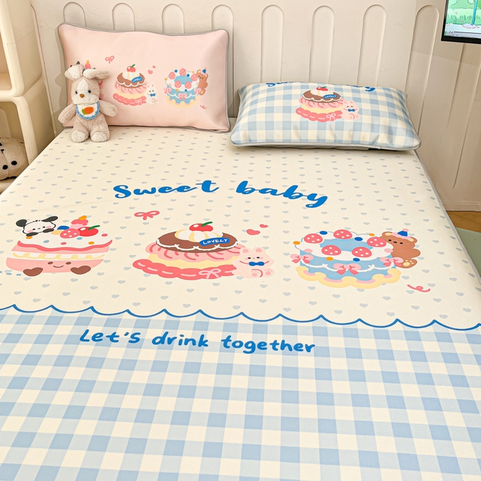 91家纺网 家纺一手货源 找家纺 柒月家居 2026新款大版印花碳光冰丝席床笠款凉席 床笠-蛋糕派对