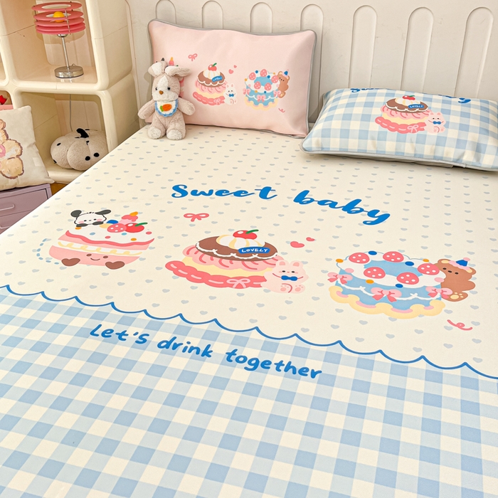 91家纺网 家纺一手货源 找家纺 柒月家居 2026新款大版印花碳光冰丝席床笠款凉席 床笠-蛋糕派对