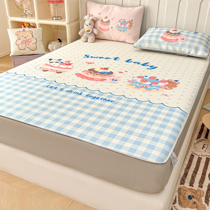 91家纺网 家纺一手货源 找家纺 柒月家居 2026新款大版印花碳光冰丝席床笠款凉席 床笠-蛋糕派对