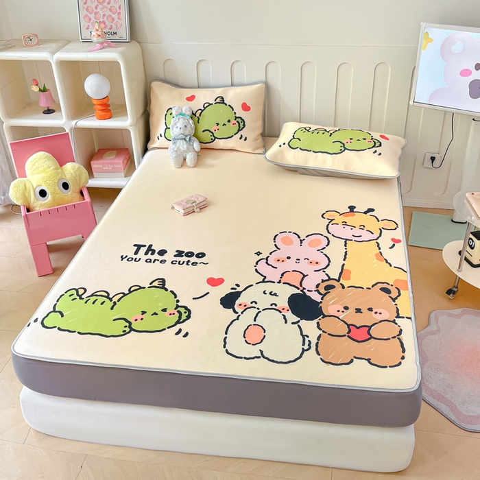 91家纺网 家纺一手货源 找家纺 柒月家居 2026新款大版印花碳光冰丝席床笠款凉席 床笠-动物派对