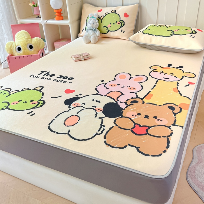 91家纺网 家纺一手货源 找家纺 柒月家居 2026新款大版印花碳光冰丝席床笠款凉席 床笠-动物派对