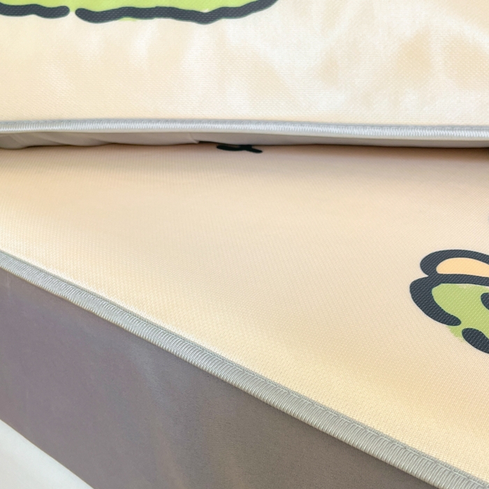 91家纺网 家纺一手货源 找家纺 柒月家居 2026新款大版印花碳光冰丝席床笠款凉席 床笠-动物派对