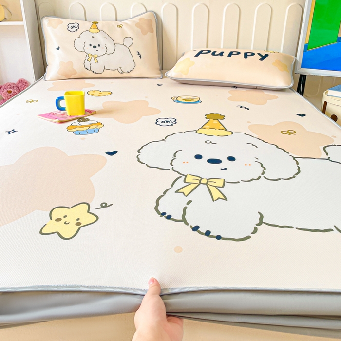 91家纺网 家纺一手货源 找家纺 柒月家居 2026新款大版印花碳光冰丝席床笠款凉席 床笠-卷卷白狗