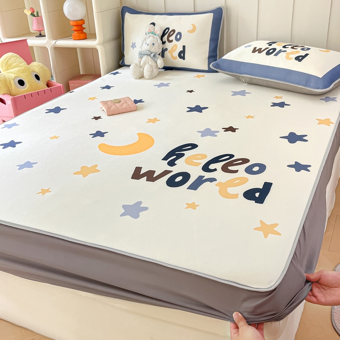 91家纺网 家纺一手货源 找家纺 柒月家居 2026新款大版印花碳光冰丝席床笠款凉席 床笠-满天星辰