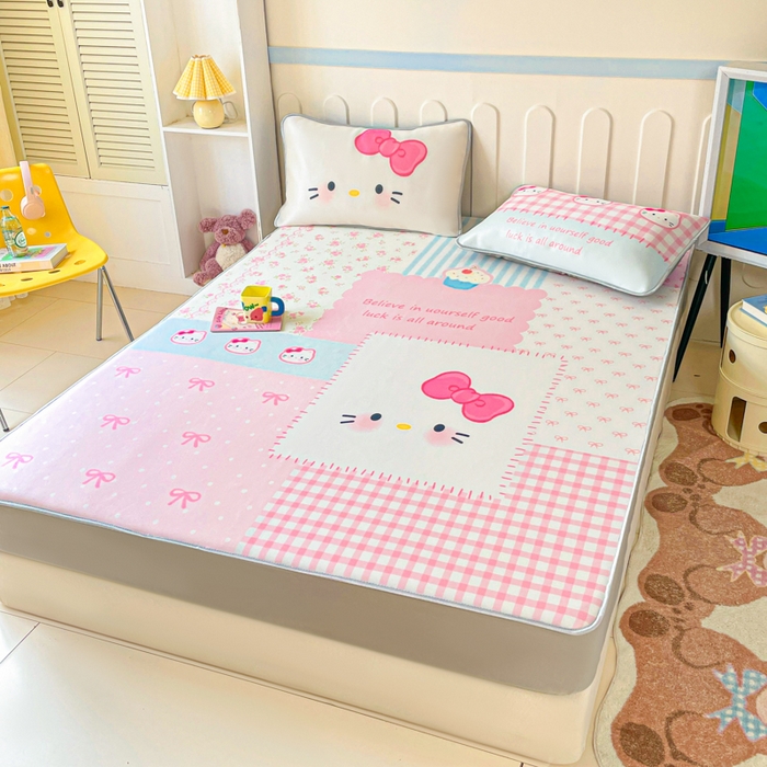 91家纺网 家纺一手货源 找家纺 柒月家居 2026新款大版印花碳光冰丝席床笠款凉席 床笠-猫猫小窝