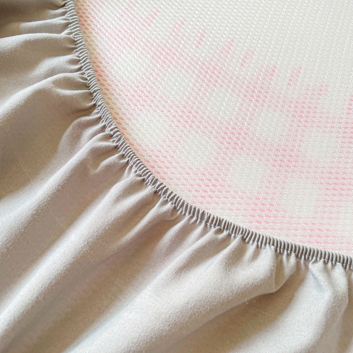 91家纺网 家纺一手货源 找家纺 柒月家居 2026新款大版印花碳光冰丝席床笠款凉席 床笠-猫猫小窝