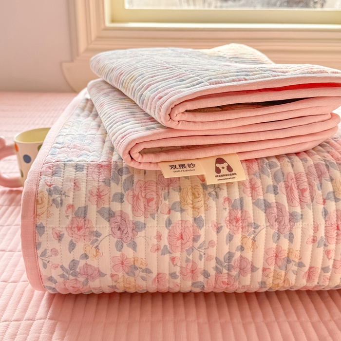91家纺网 家纺一手货源 找家纺 晓时候 2026新款双层纱印花夏被床盖四件套新疆棉花被夏凉被空调被单夏被 繁花