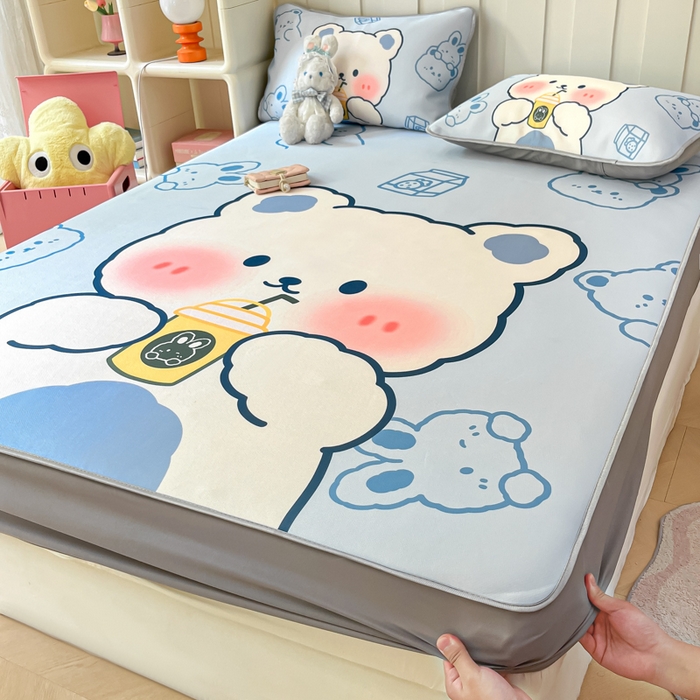 91家纺网 家纺一手货源 找家纺 柒月家居 2026新款大版印花碳光冰丝席床笠款凉席 床笠-萌宝