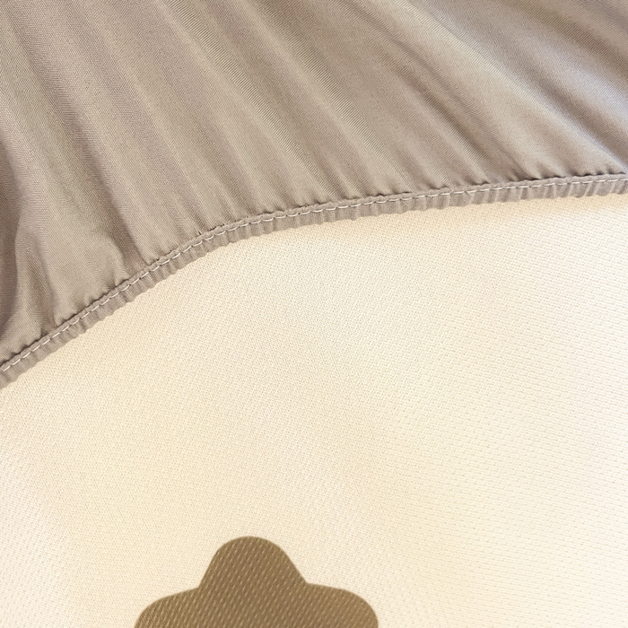 91家纺网 家纺一手货源 找家纺 柒月家居 2026新款大版印花碳光冰丝席床笠款凉席 床笠-晚安熊