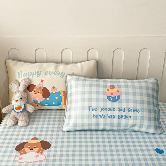 91家纺网 家纺一手货源 找家纺 柒月家居 2026新款大版印花碳光冰丝席床笠款凉席 床笠-汪汪乐园