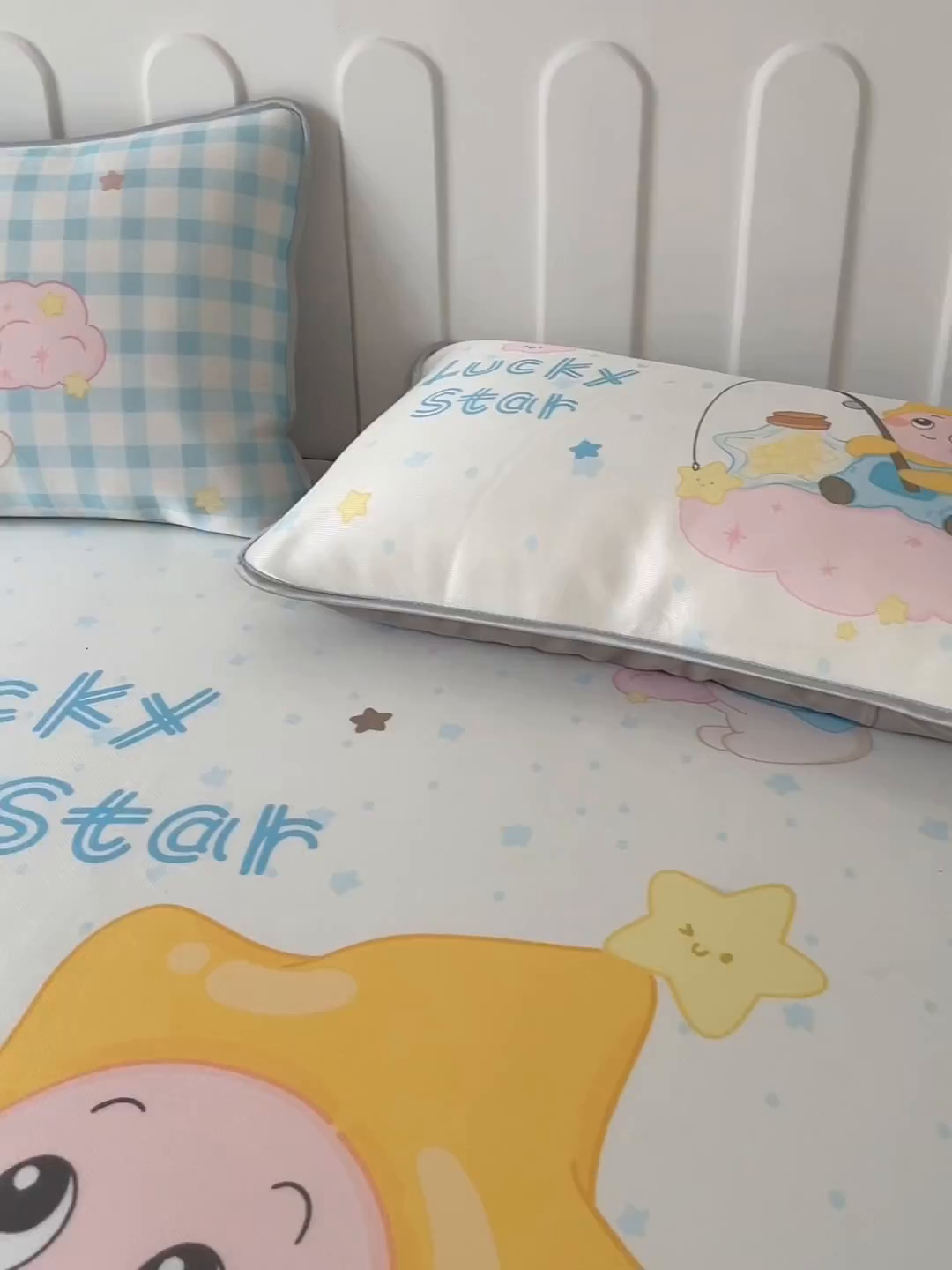 91家纺网 家纺一手货源 找家纺 柒月家居 2026新款大版印花碳光冰丝席床笠款凉席 床笠-星星之愿